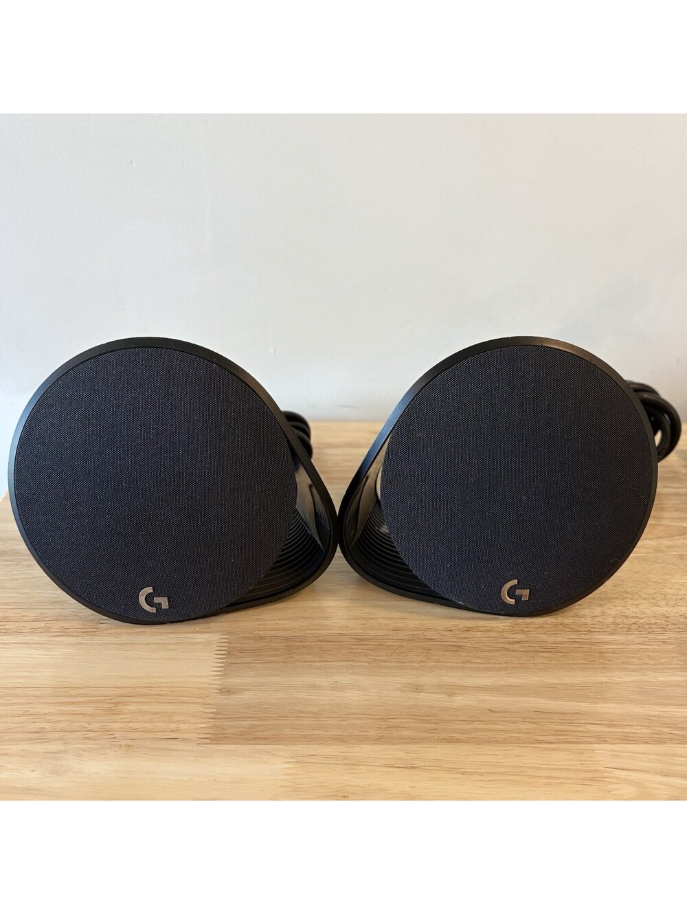 Logitech G560 RGB LIGHTSYNC PC Gaming Bluetooth Satellite SPEAKERS ONLY
